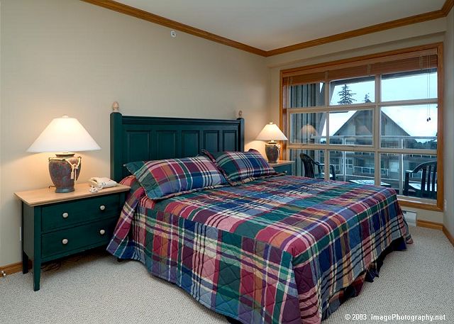 Whistler Aspens on Blackcomb Accommodation 562 Master Bedroom